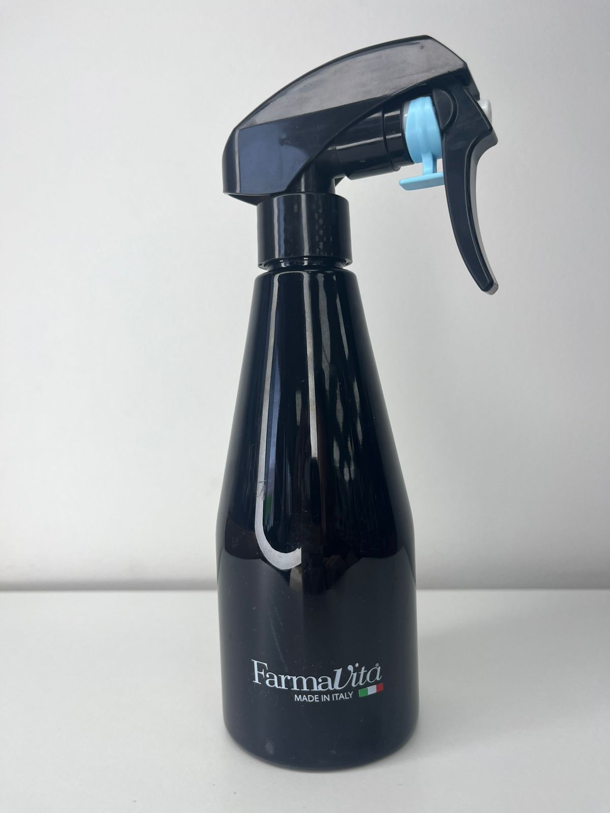 ROSEADOR NEGRO FARMAVITA 200ML
